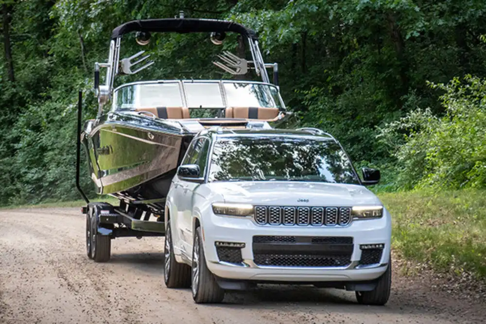 Système d'assistance au stationnement du Grand Cherokee L
