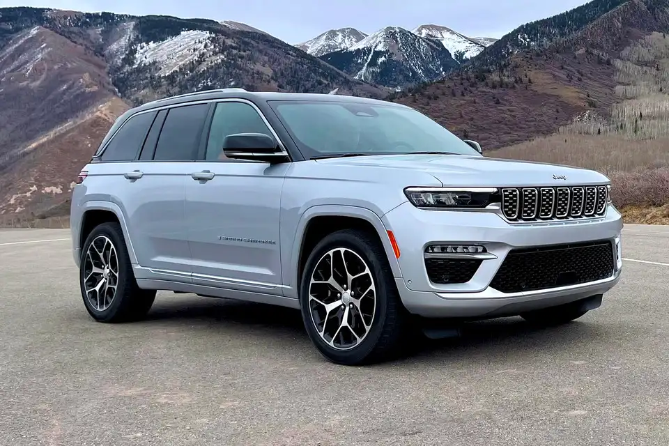 Grand Cherokee L – intérieur à trois rangées
